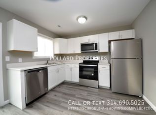 210 Arlington Way #E, Warrenton, MO 63383