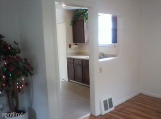 19173 Woodside St, Harper Woods, MI 48225