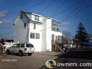 1st image of 3959 South St