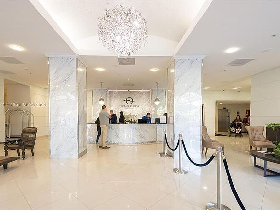 4th image of 19370 Collins Ave APT 127