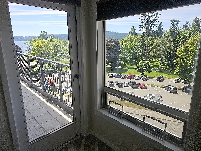 1 bed, 1037 sqft, $1,900 — Photo 3