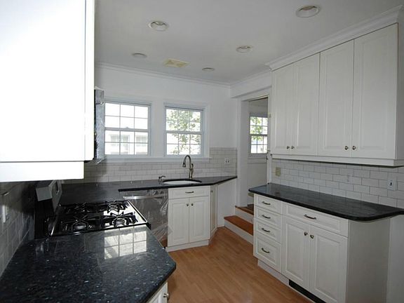 33 Jefferson Road