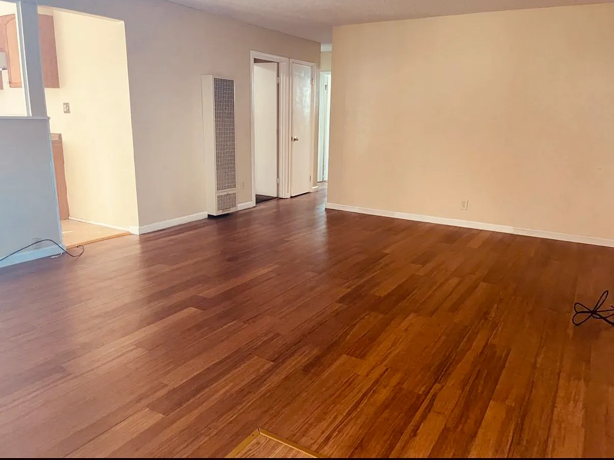 3 bed, $2,800 — Photo 2
