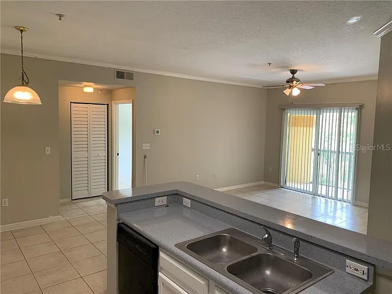 5618 Pinnacle Heights Cir #309 — Photo 5