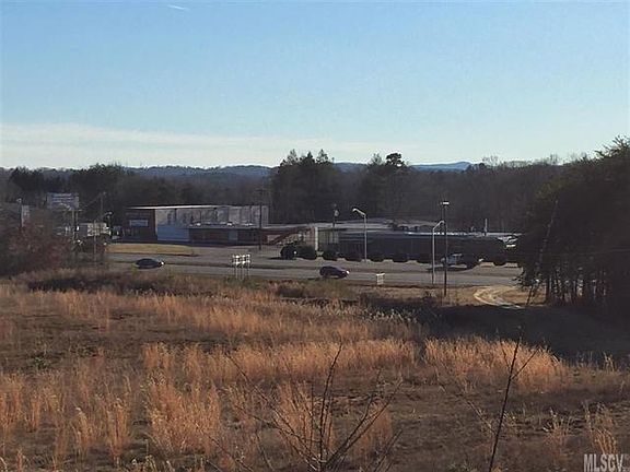 3rd image of 2055 Hickory Blvd SE