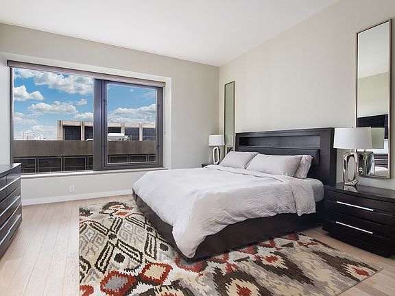 4th image of 75 Wall St APT 29O