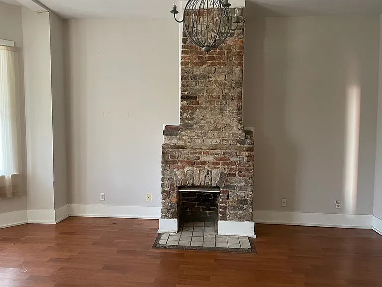 403 E Duffy St #B — Photo 5