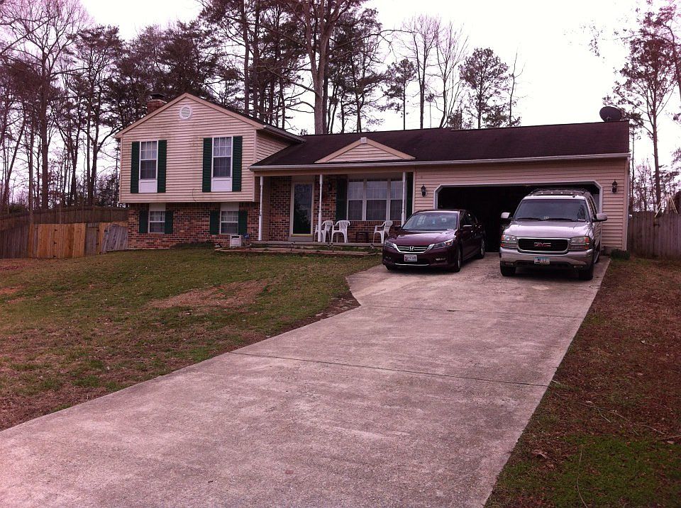 1st image of 21267 Scarborough Dr
