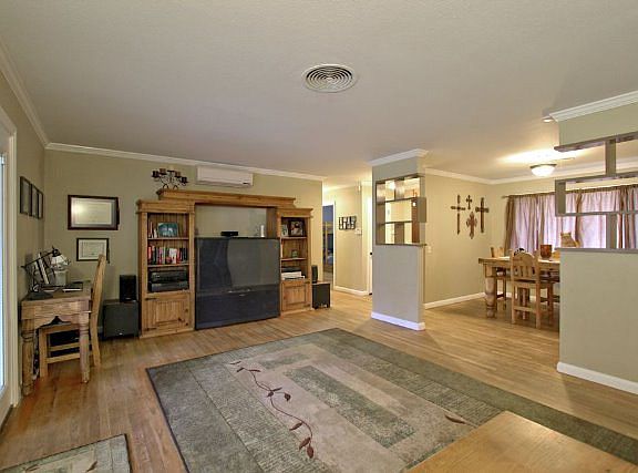 5th image of 280 Woodland Ave