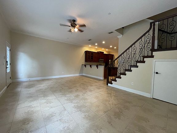 4th image of 1383 Orchid Ave