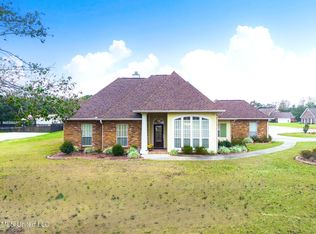3 Laurel Grove Dr, Carriere, MS 39426