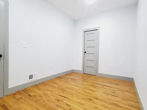 206 Myrtle Avenue image 5 of 6