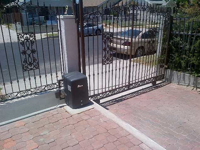 gate