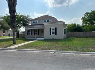 603 N Bond St, Karnes City, TX 78118