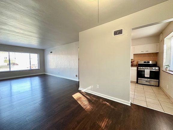 2nd image of 5948 Nagel Ave #1E