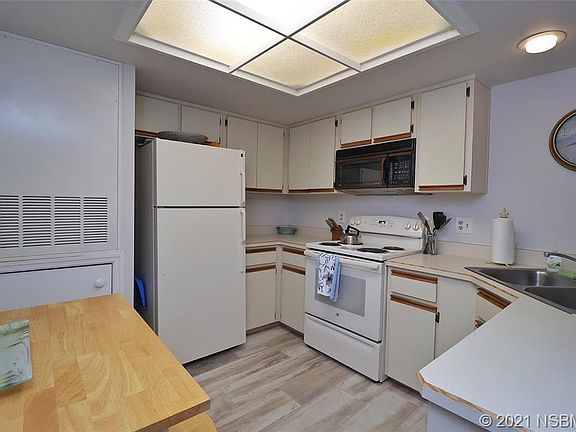 4th image of 4313 Sea Mist Dr APT 262