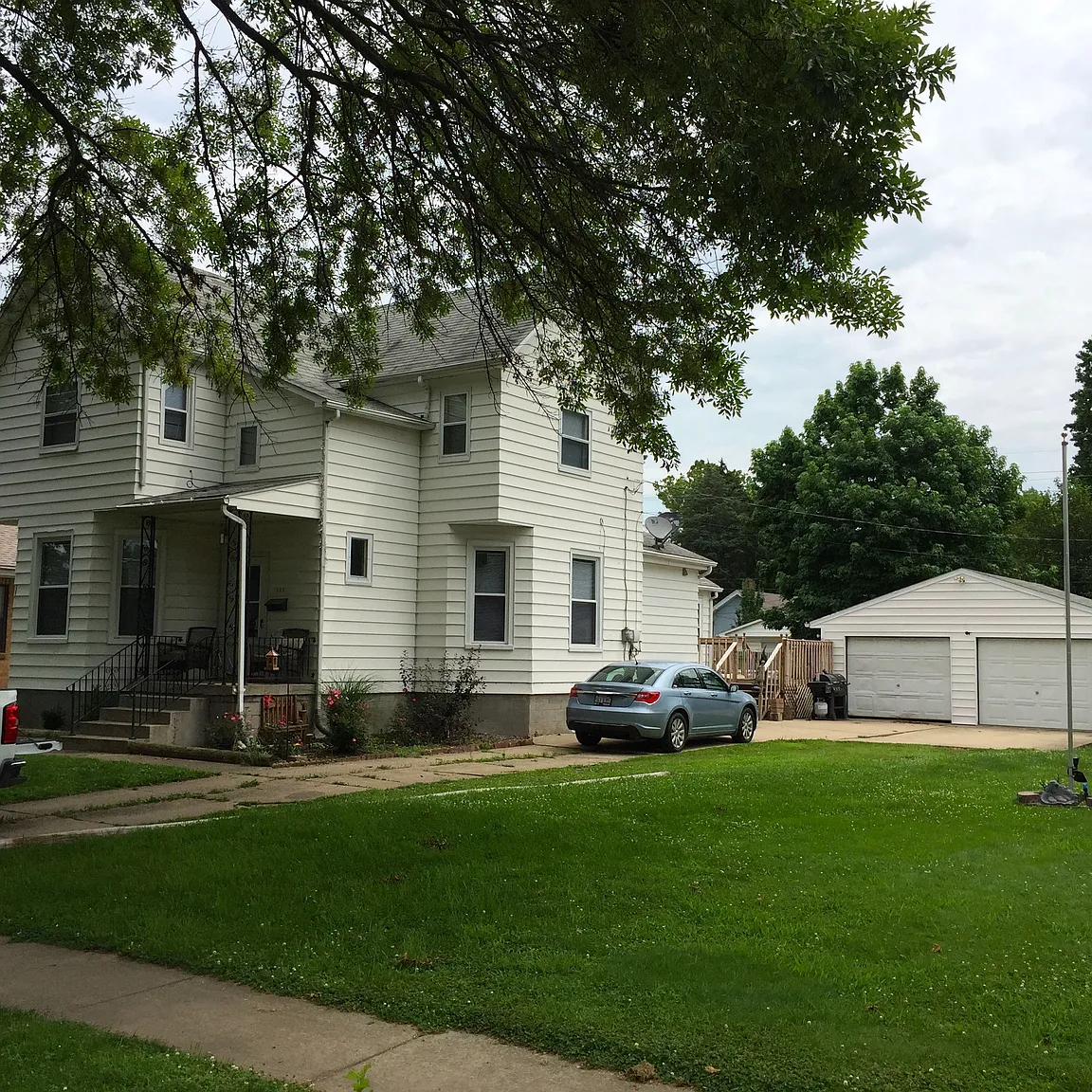 1022 N Osburn Ave photo 1