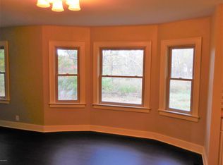 1052 10 Mile Rd NW, Sparta, MI 49345