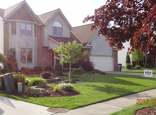725 Kaymar Dr, Amherst, NY 14228