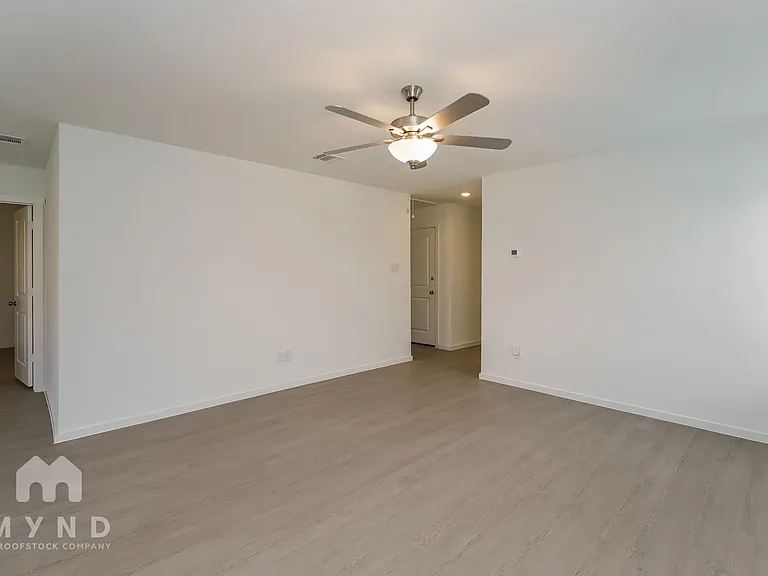 2728 River Knoll Ln — Photo 9