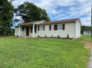 23 April Ln, Russell Springs, KY 42642