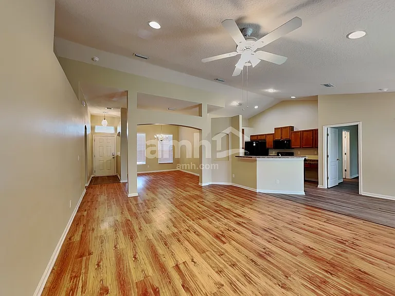 3888 Falcon Crest Dr — Photo 6
