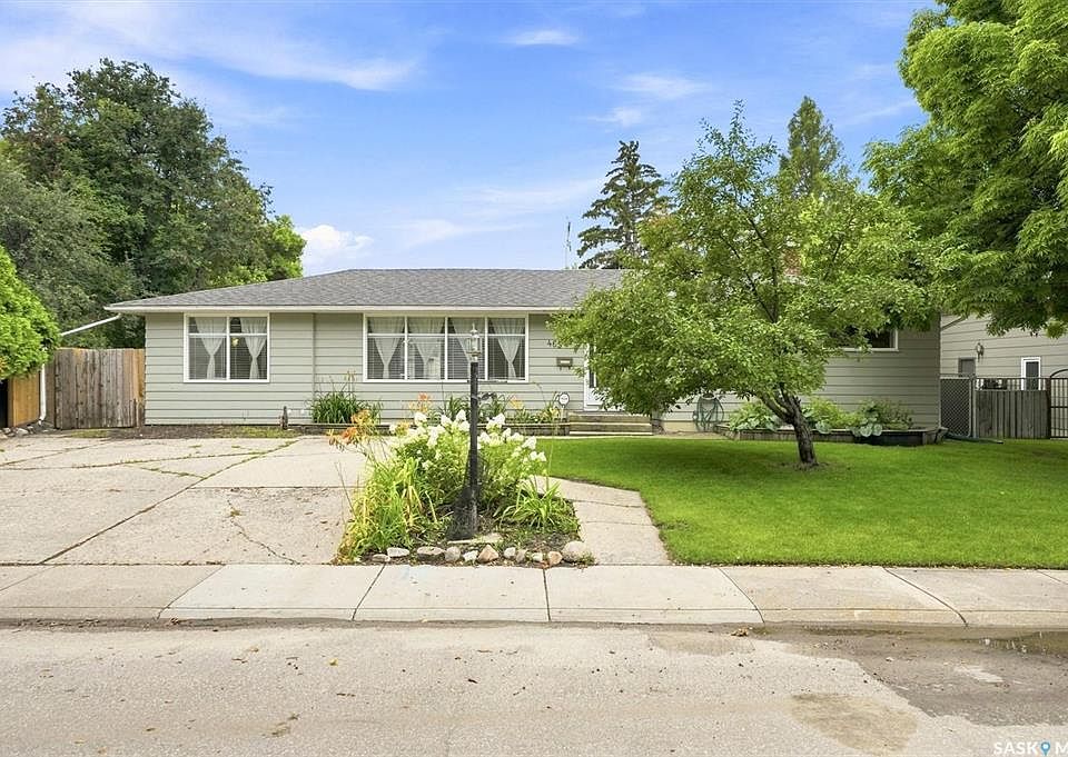 1st image of 465 Birch CRESCENT