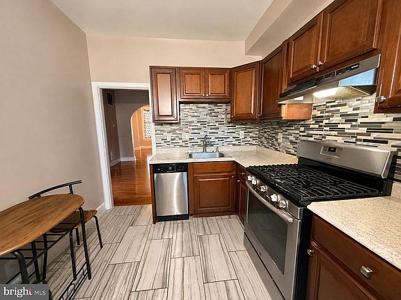 3rd image of 2641 Aisquith St