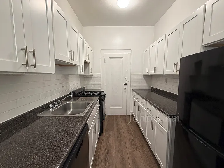 2051 Commonwealth Ave #5 — Photo 13