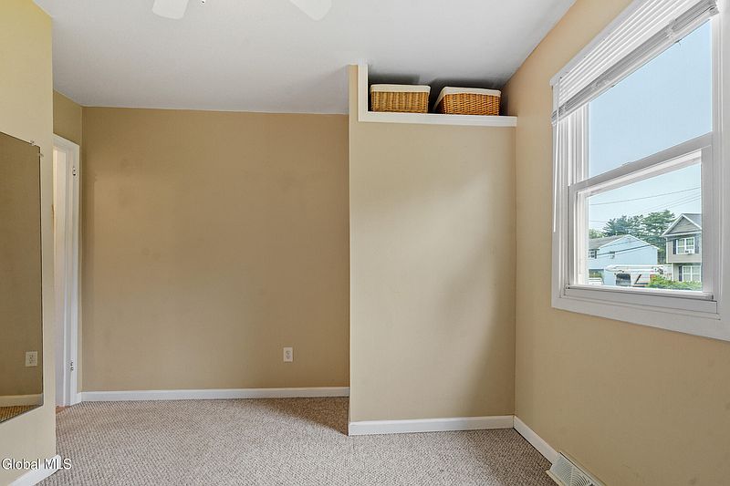 5th image of 5 Mary Hadge Drive