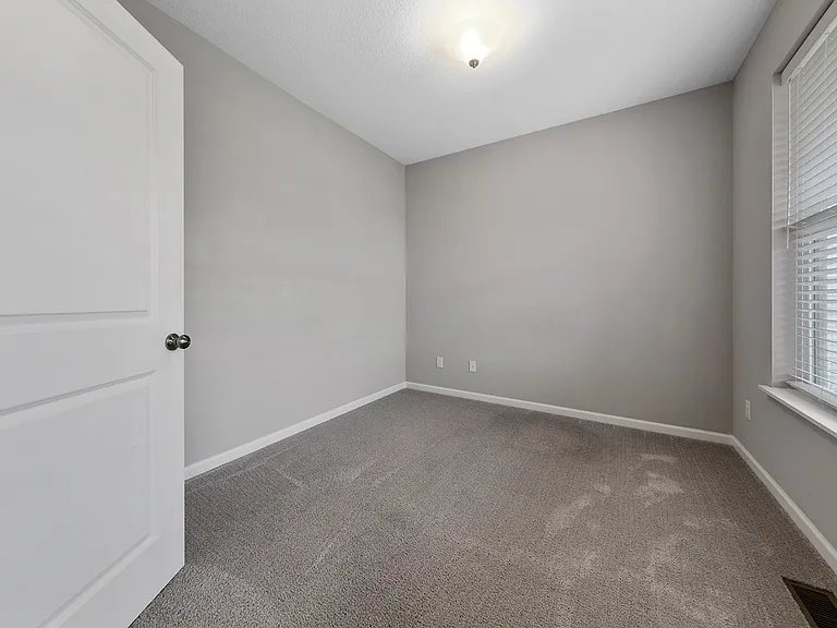 18109 Glacier Way — Photo 7