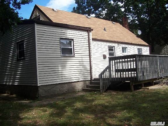 2nd image of 232 42nd St