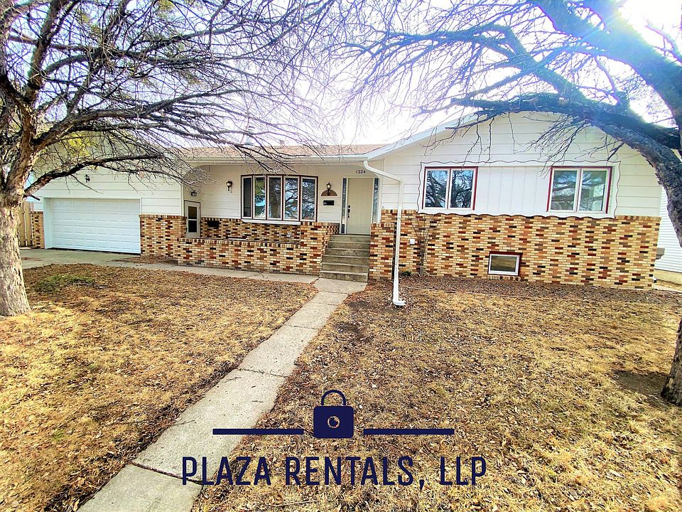 1224 N Lloyd St, Aberdeen, SD 57401 Zillow