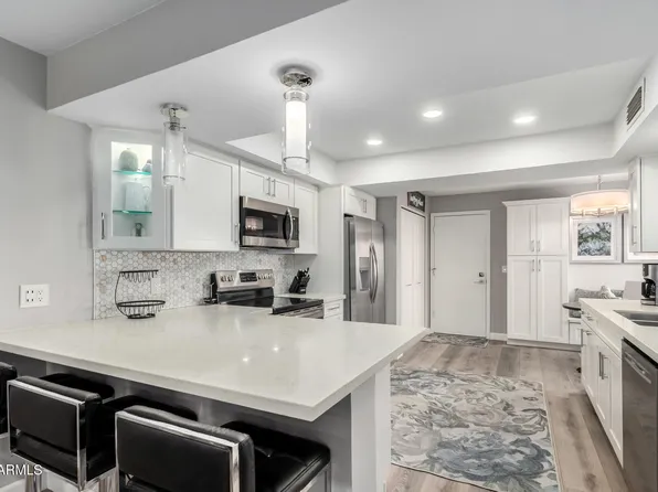 9706 W RIMROCK Drive, Peoria, AZ 85382
