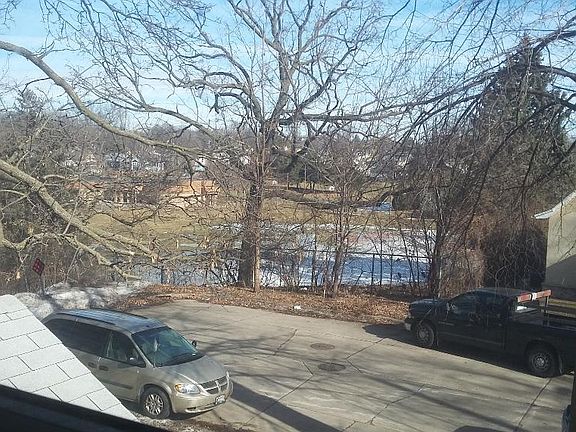 3rd image of 2814 Pierce St NE