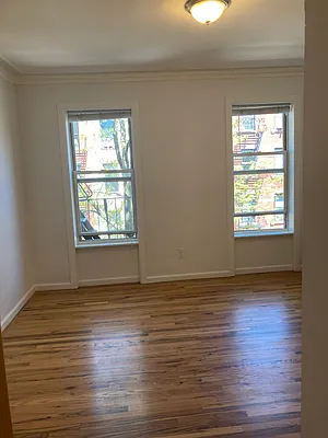 Rented by Melissa Conanan, LREB | media 5