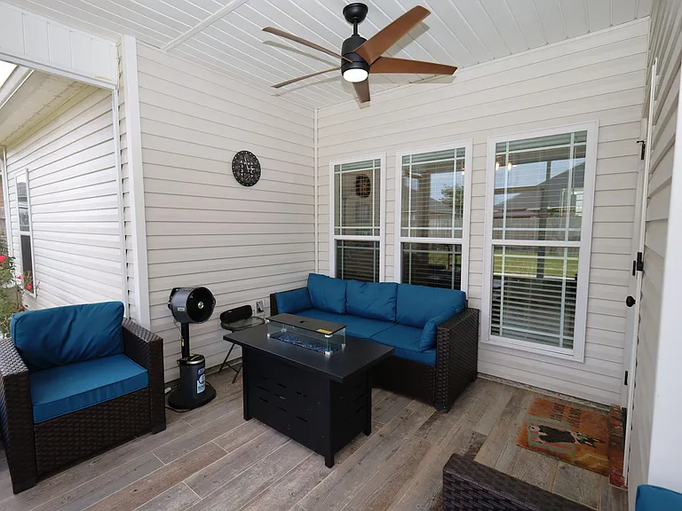 3905 Crusader Ct — Photo 15