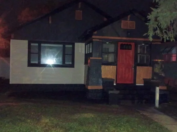 846 E Isabella Ave, Muskegon, MI 49442