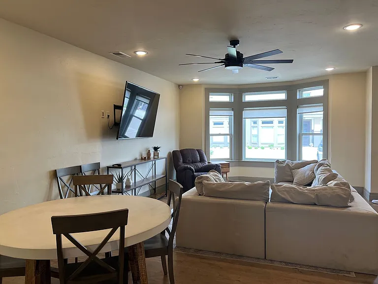 908 S Lincoln Ave #3 — Photo 6