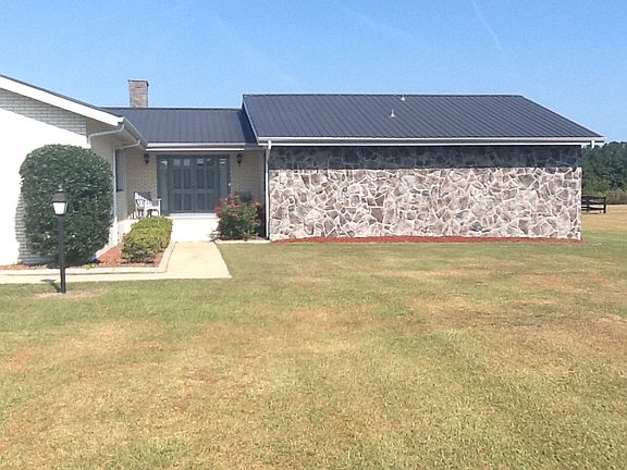 3rd image of 2982 Highway 55 W