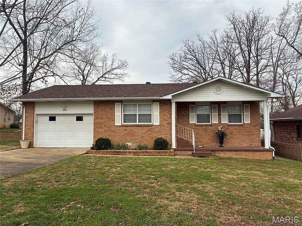 1st image of 1723 Sunset Dr