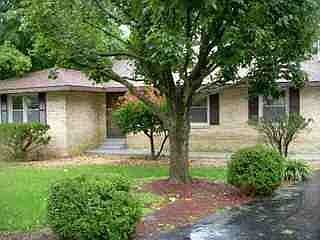 2nd image of 813 Midway Ct