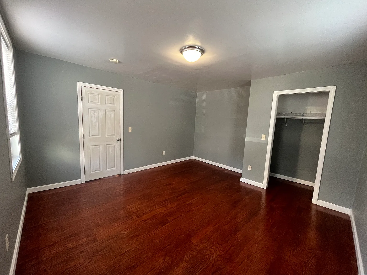 5 bed, 1900 sqft, $3,500 — Photo 3