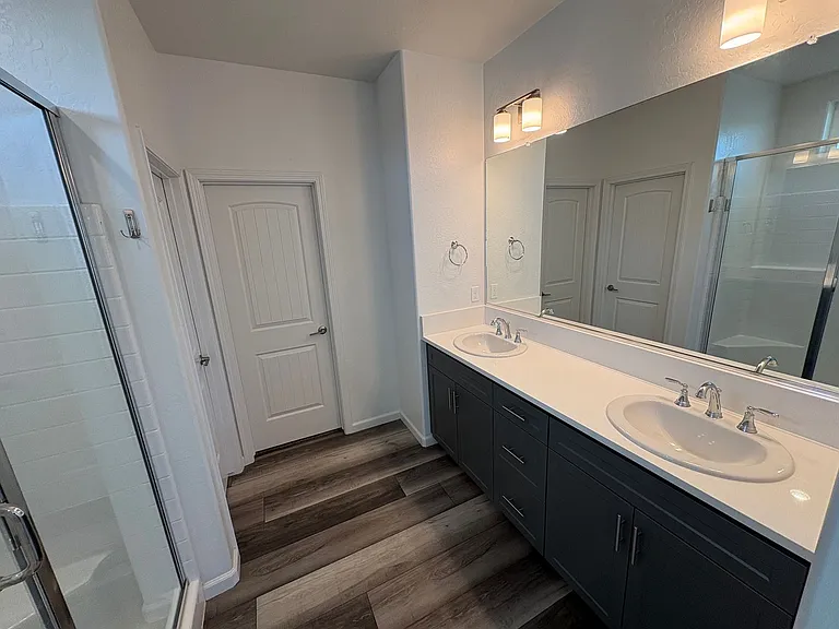 3036 N Parkside St — Photo 9