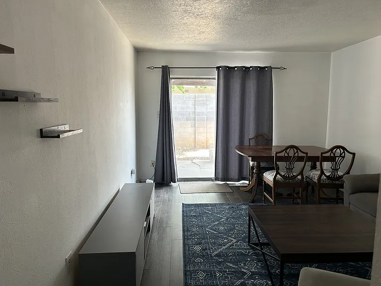 3600 Eubank Blvd NE #5A — Photo 2