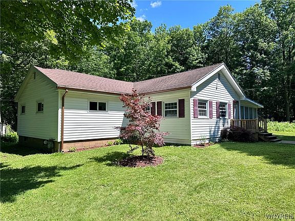 3rd image of 5306 Russell Rd