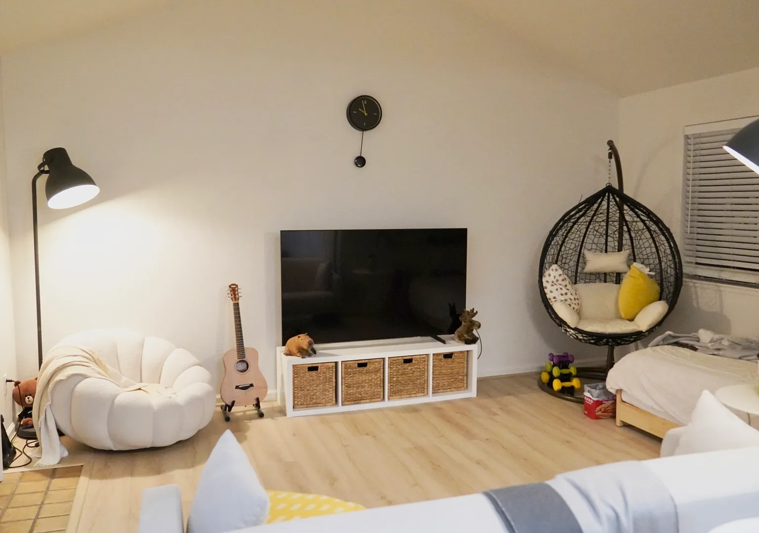 2 bed, 1075 sqft, $3,400 — Photo 1