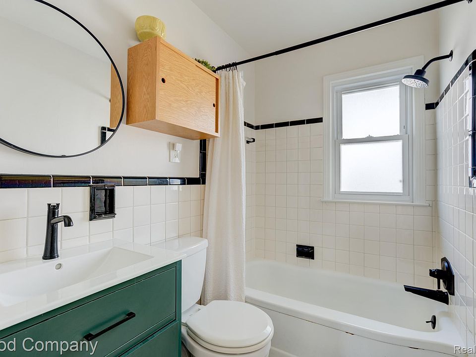 2946 Ellwood Ave, photo 16