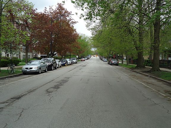 4th image of 1628 W Touhy Ave APT 303