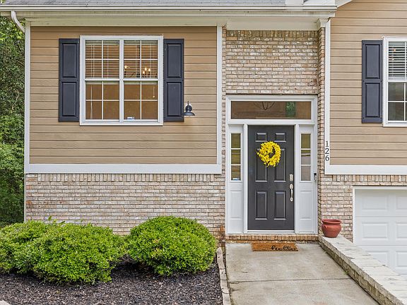 3rd image of 126 Brently Woods Dr